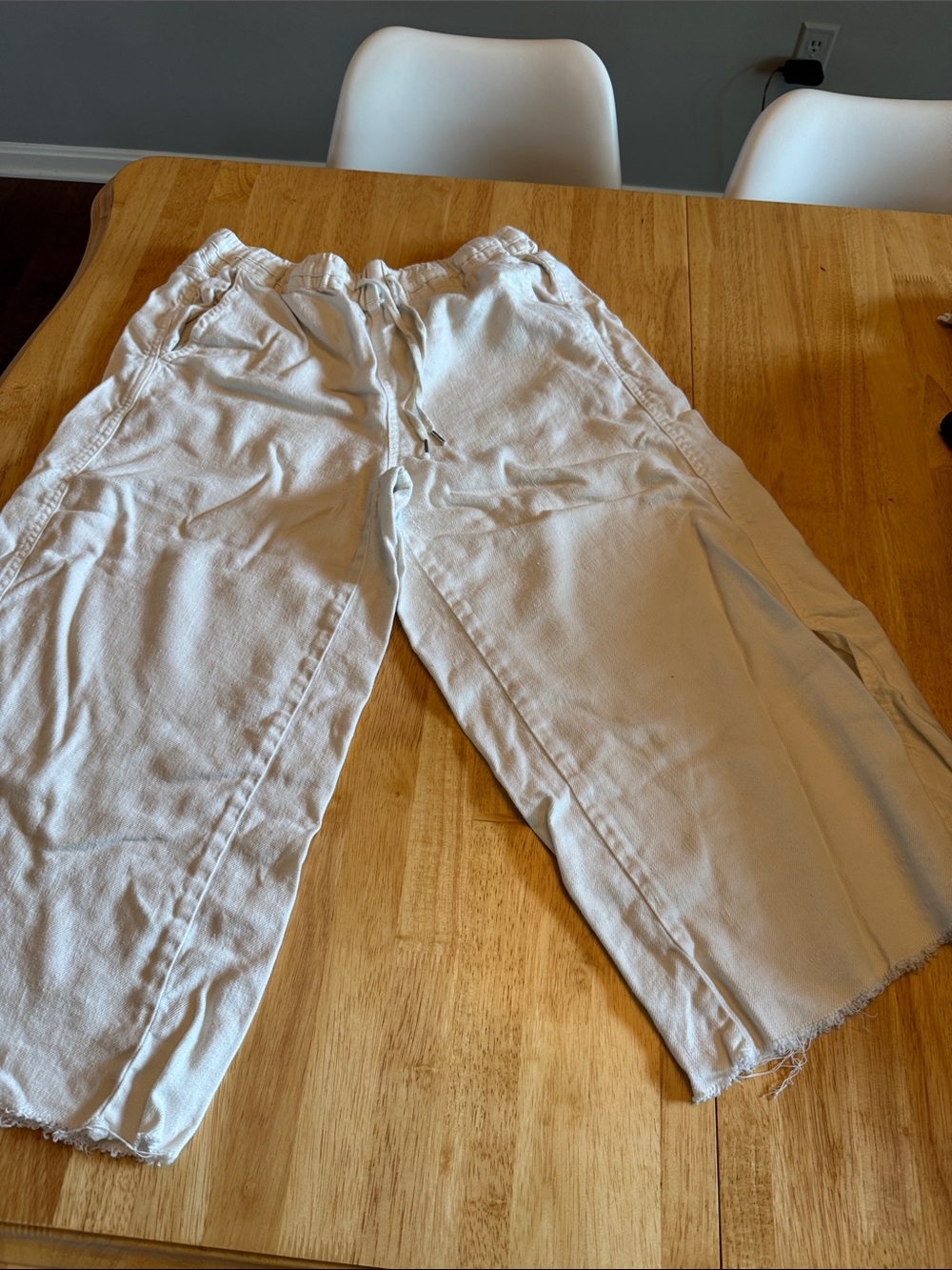 Women's Light Beige Drawstring Capris with Raw Hem